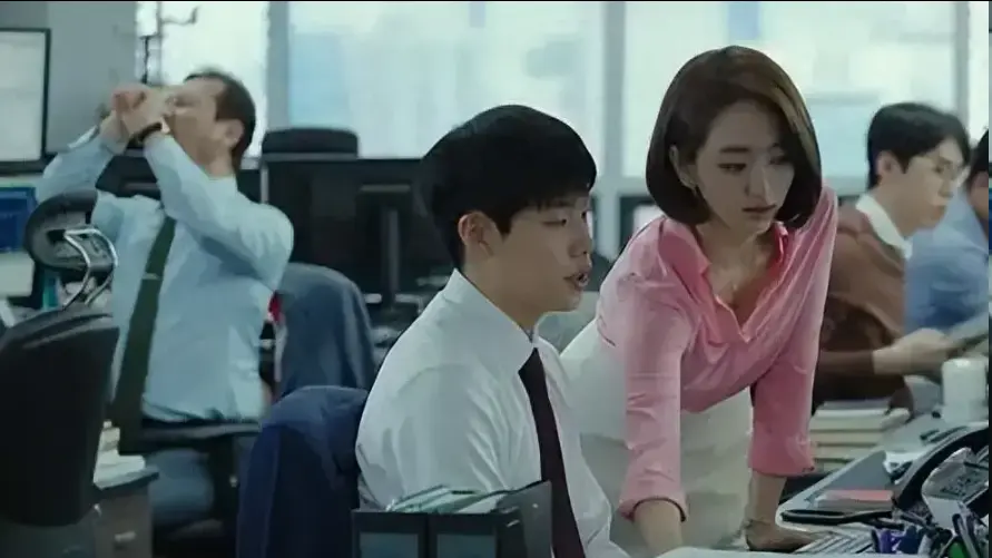 免费在线看韩国电影《贪婪》高清完整版，无删减无广告！《贪婪》网盘资源轻松获取，1080P高清体验-蜜桃影院