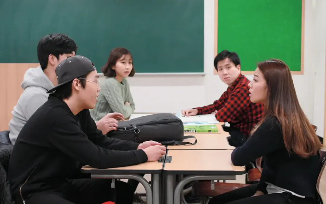 《成人学院》韩国电影HD中字无删减免费看-伦理片《成人学院》高清完整版无广告在线观看-百度网盘资源持续有效