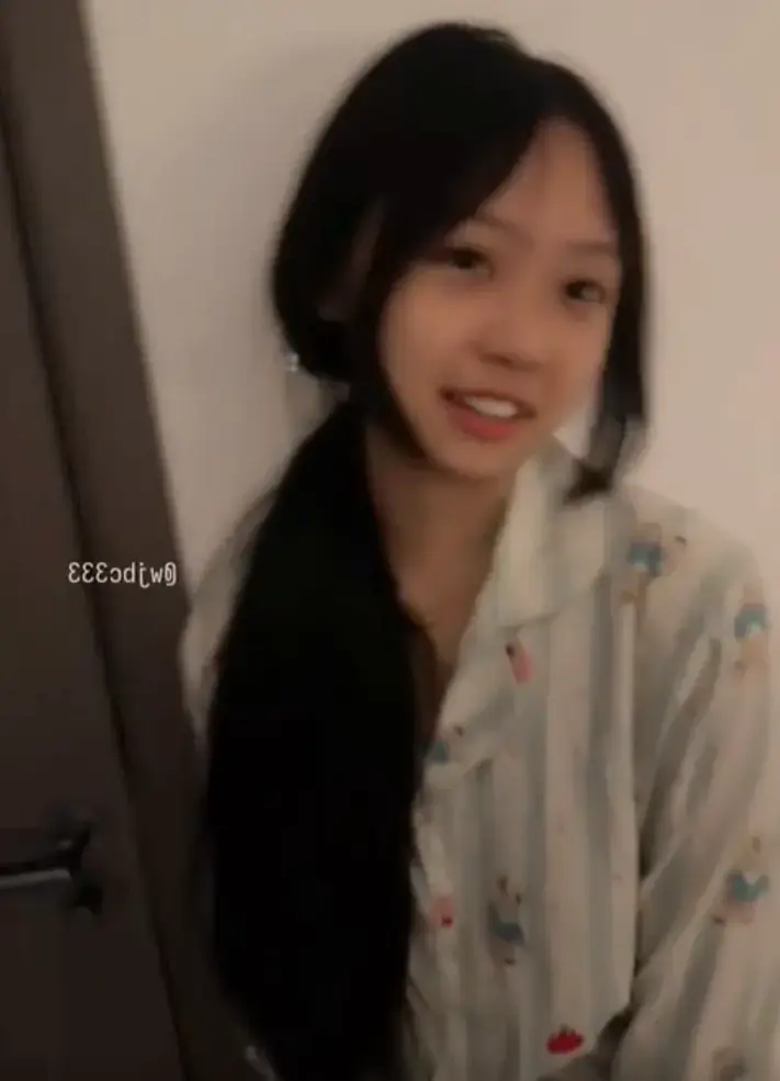 《湿妹刚满18岁》蓝光画质免费在线观看_全集资源分享_最新同步更新无广告-星辰影院-湿妹事件究竟隐藏着怎样的真相？