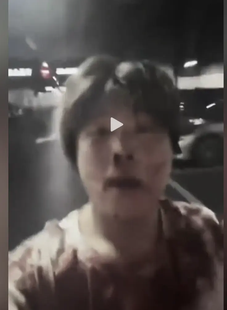 《深圳网红赵俊逸被打视频》1080P超清无广告免费在线观看，深圳网红赵俊逸被打视频事件全集蓝光HD播放，夸克百度网盘下载