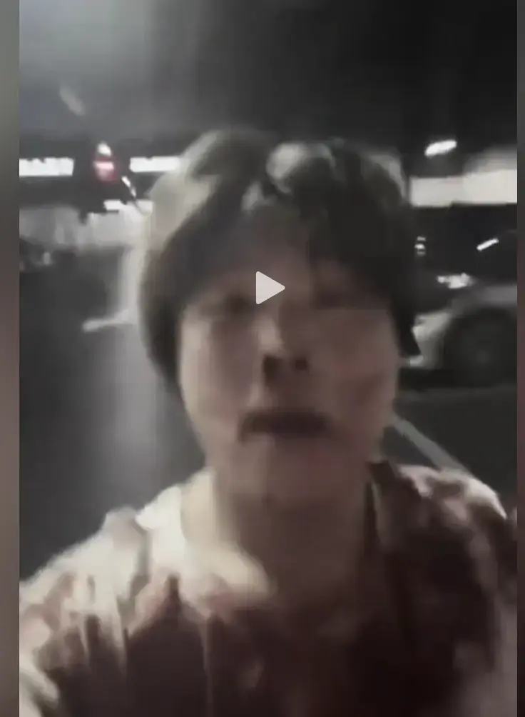 《深圳网红赵俊逸被打视频》蓝光HD画质无广告流畅播放，深圳网红赵俊逸被打视频全集资源，百度网盘快速提取