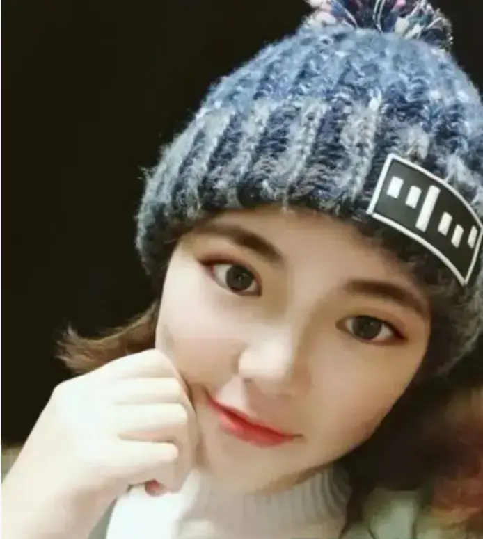想看《河南洛阳女法官刘亚格》？女法官刘亚格脚踏三船，堪称时间管理大师，高清无删减版免费看！
