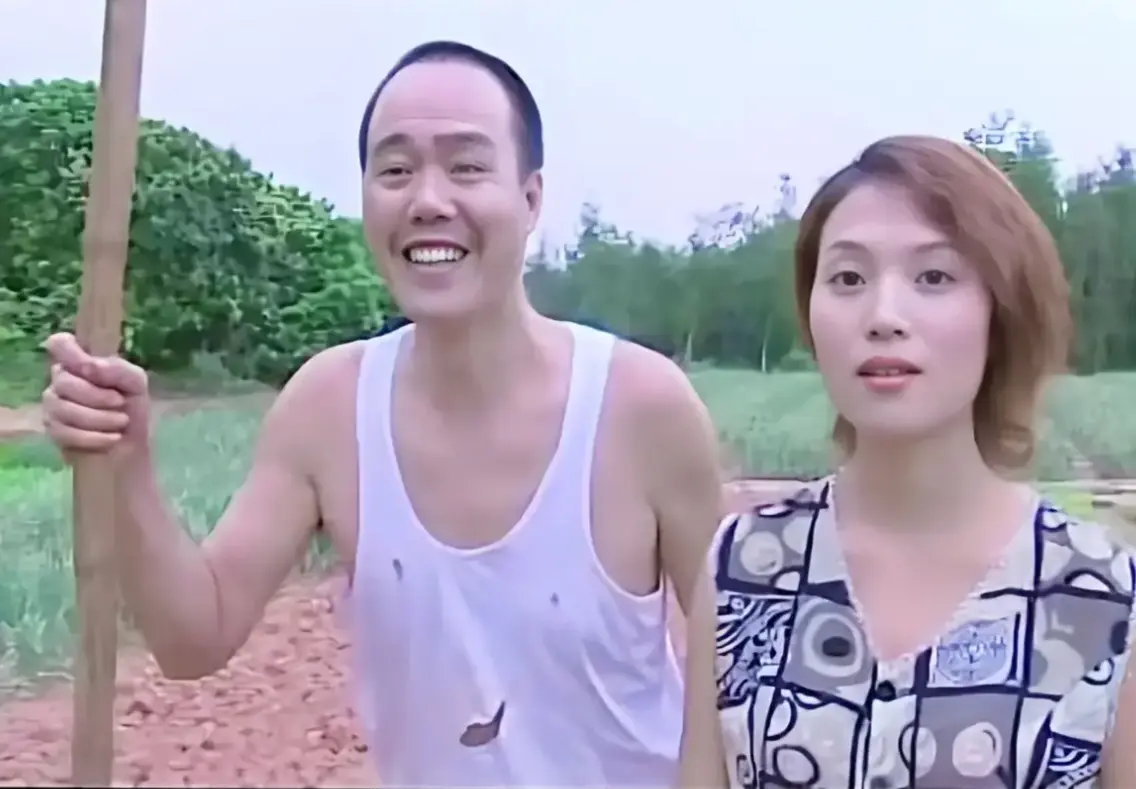 快来免费在线观看《农民伯伯乡下妹2》，这部台湾经典的爆笑乡土电影，高清无删减，看完《农民伯伯乡下妹2》绝对笑到肚子疼！